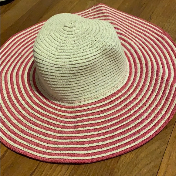 Pink & White Sun Hat - Picture 2 of 2